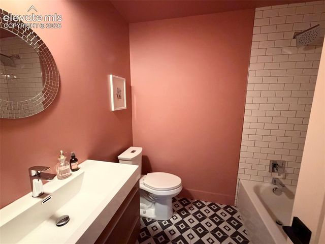 6827 Rosewood Drive, Colorado Springs, CO 80918