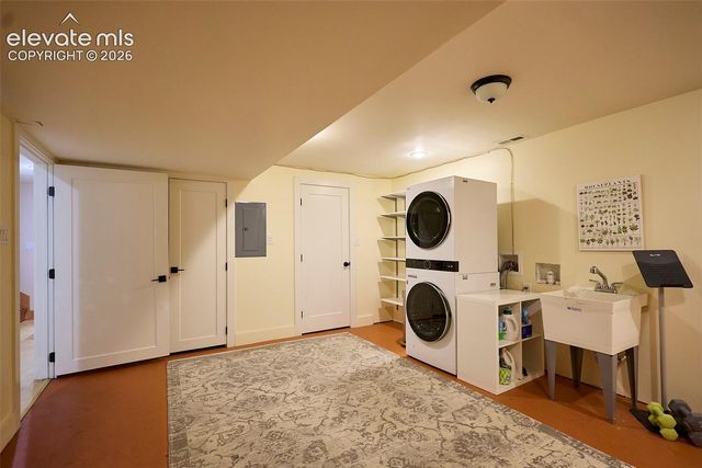 6827 Rosewood Drive, Colorado Springs, CO 80918