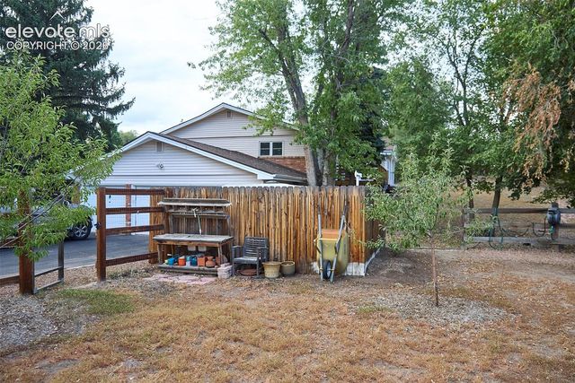 6827 Rosewood Drive, Colorado Springs, CO 80918