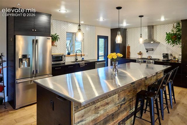 6827 Rosewood Drive, Colorado Springs, CO 80918