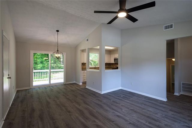 2160 Leslie Brook Drive, Decatur, GA 30035