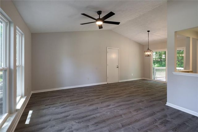 2160 Leslie Brook Drive, Decatur, GA 30035