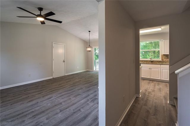 2160 Leslie Brook Drive, Decatur, GA 30035