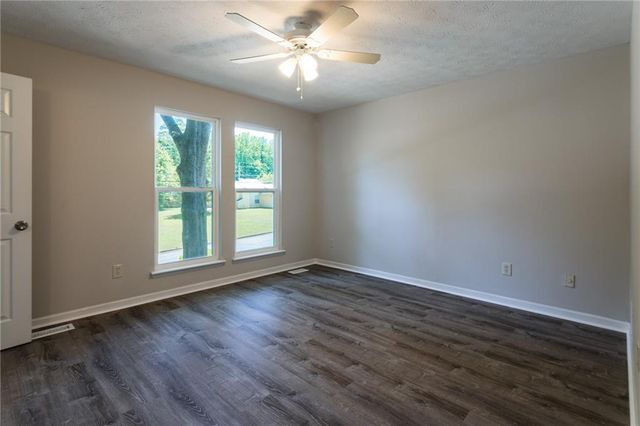 2160 Leslie Brook Drive, Decatur, GA 30035