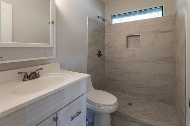 2160 Leslie Brook Drive, Decatur, GA 30035