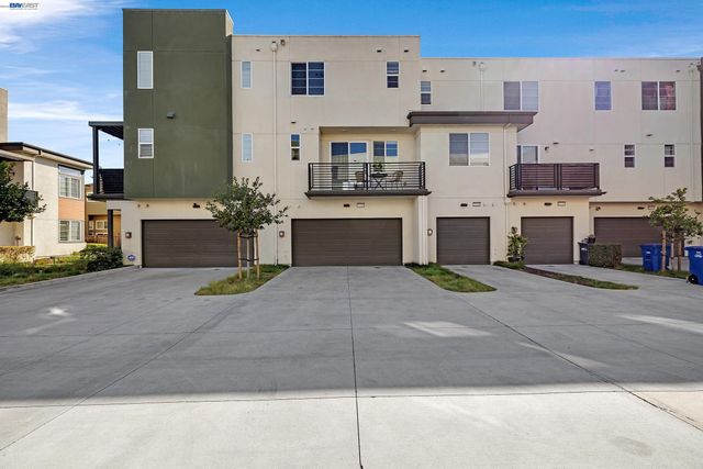 29259 Hub Court, Hayward, CA 94544