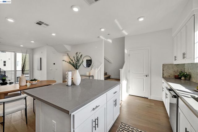 29259 Hub Court, Hayward, CA 94544