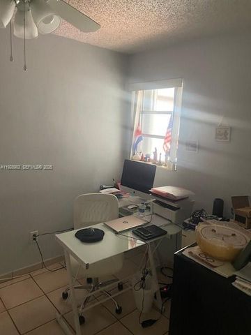 1011 NW 27th Ct, Miami, FL 33125