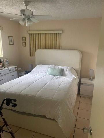 1011 NW 27th Ct, Miami, FL 33125