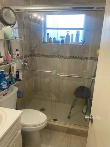 1011 NW 27th Ct, Miami, FL 33125