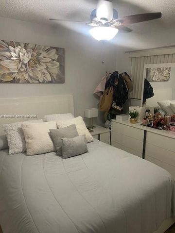 1011 NW 27th Ct, Miami, FL 33125