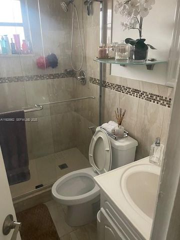 1011 NW 27th Ct, Miami, FL 33125