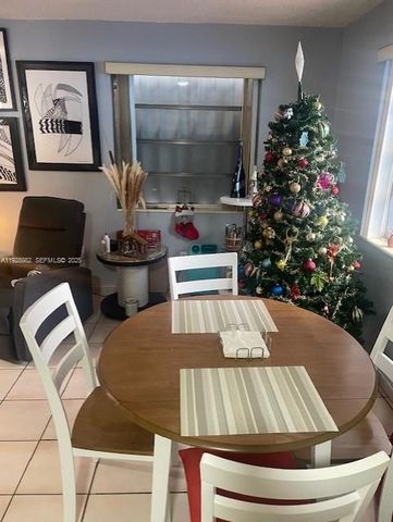 1011 NW 27th Ct, Miami, FL 33125