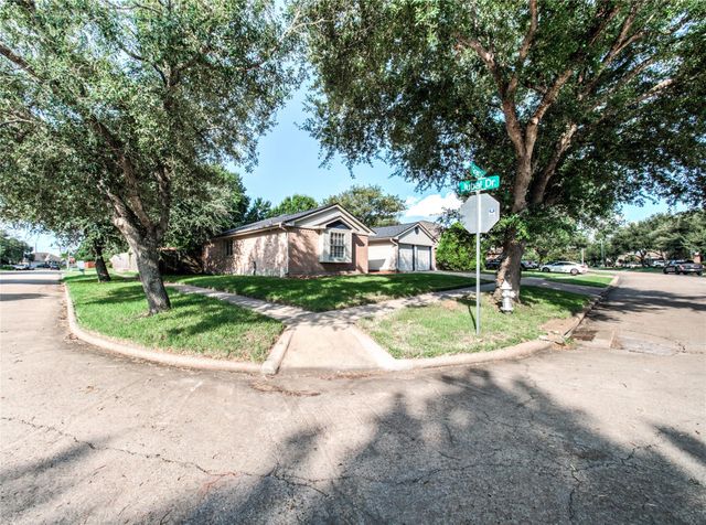 6726 Grant Drive, Richmond, TX 77469