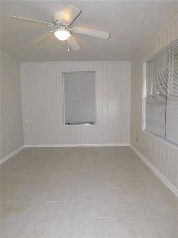 548 NE 5TH AVENUE, Gainesville, FL 32601