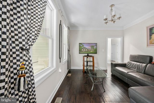 20430 SUNSET HILL DR, Lignum, VA 22726