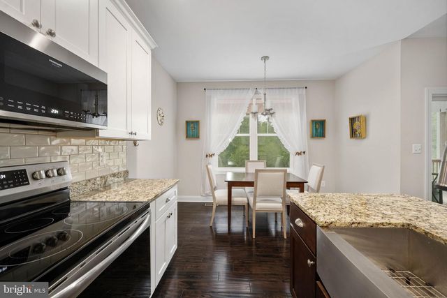 20430 SUNSET HILL DR, Lignum, VA 22726