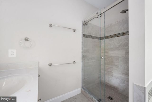 20430 SUNSET HILL DR, Lignum, VA 22726