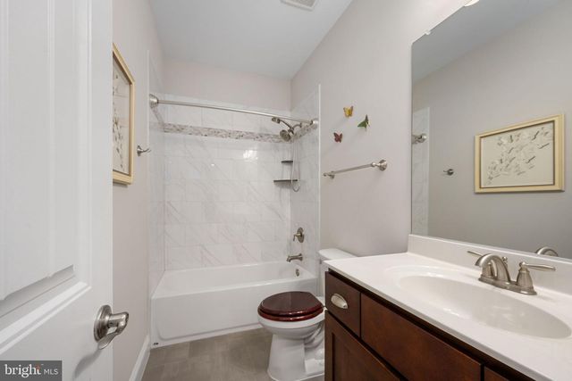 20430 SUNSET HILL DR, Lignum, VA 22726