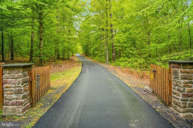 20430 SUNSET HILL DR, Lignum, VA 22726