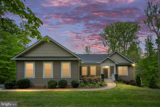 20430 SUNSET HILL DR, Lignum, VA 22726