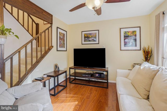 2315 GLADE BANK WAY, Reston, VA 20191