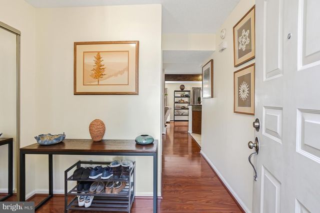 2315 GLADE BANK WAY, Reston, VA 20191