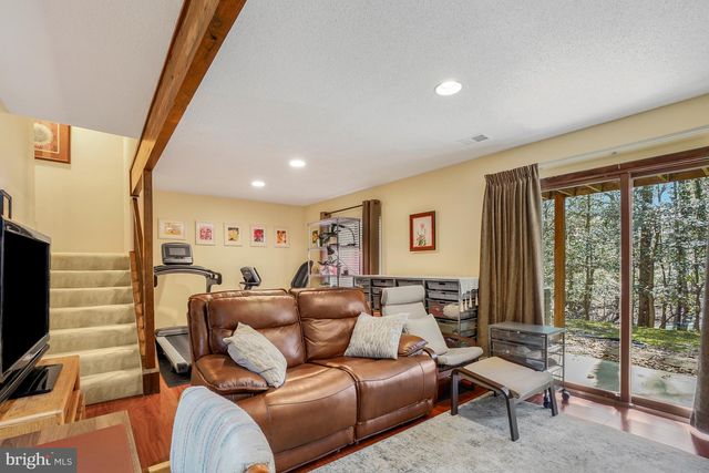 2315 GLADE BANK WAY, Reston, VA 20191