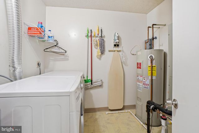 2315 GLADE BANK WAY, Reston, VA 20191