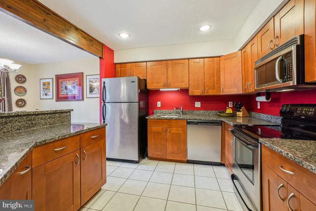 2315 GLADE BANK WAY, Reston, VA 20191