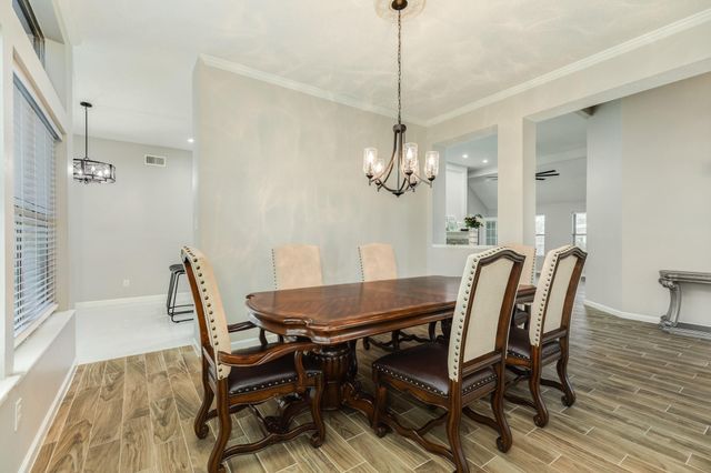 2806 S Peach Hollow Circle, Pearland, TX 77584