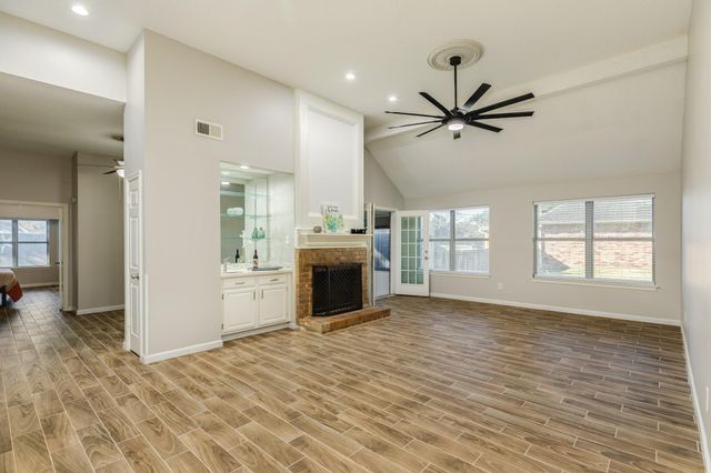 2806 S Peach Hollow Circle, Pearland, TX 77584