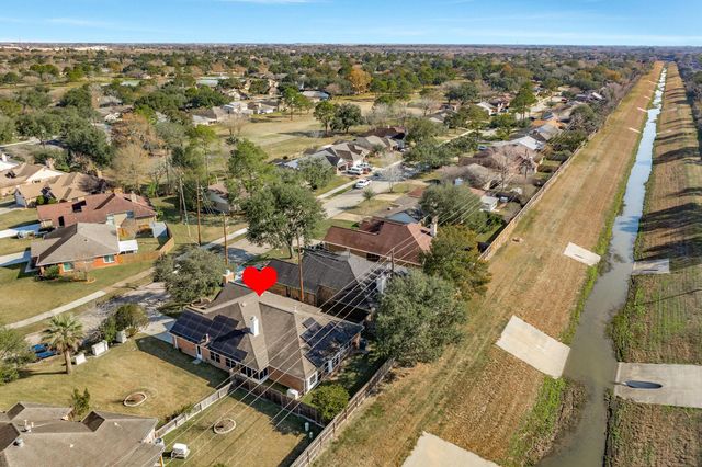 2806 S Peach Hollow Circle, Pearland, TX 77584