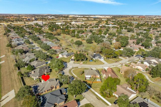 2806 S Peach Hollow Circle, Pearland, TX 77584