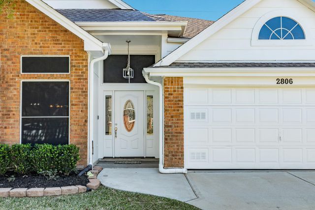 2806 S Peach Hollow Circle, Pearland, TX 77584
