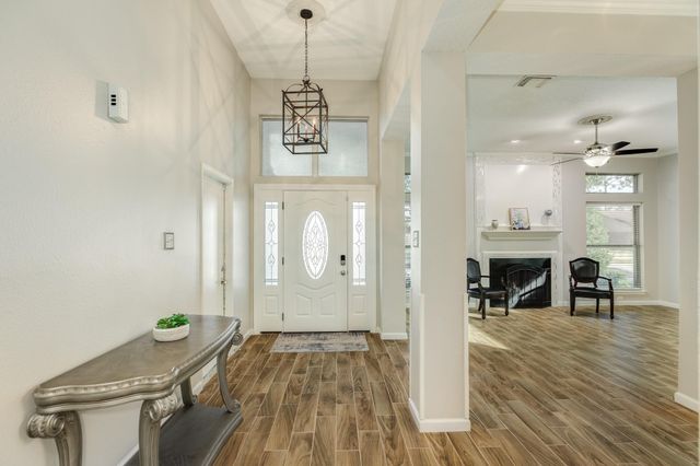 2806 S Peach Hollow Circle, Pearland, TX 77584