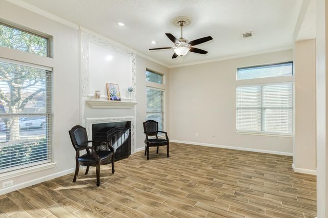 2806 S Peach Hollow Circle, Pearland, TX 77584