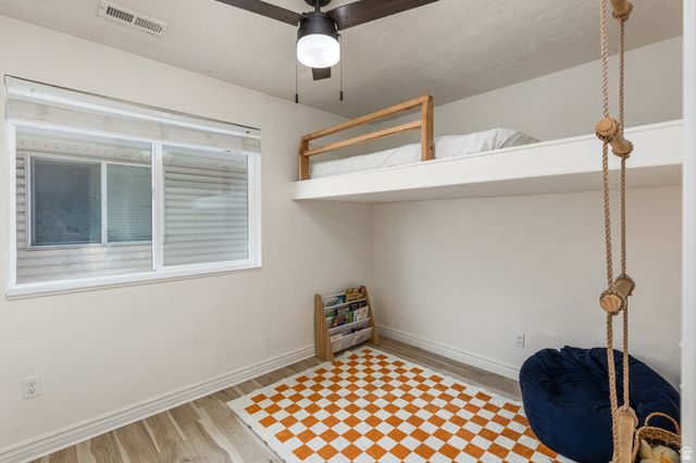 1012 CAMBRIA DR, North Salt Lake, UT 84054