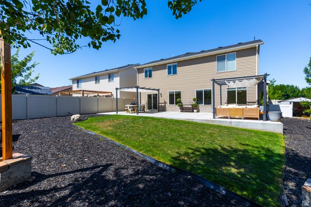 1012 CAMBRIA DR, North Salt Lake, UT 84054