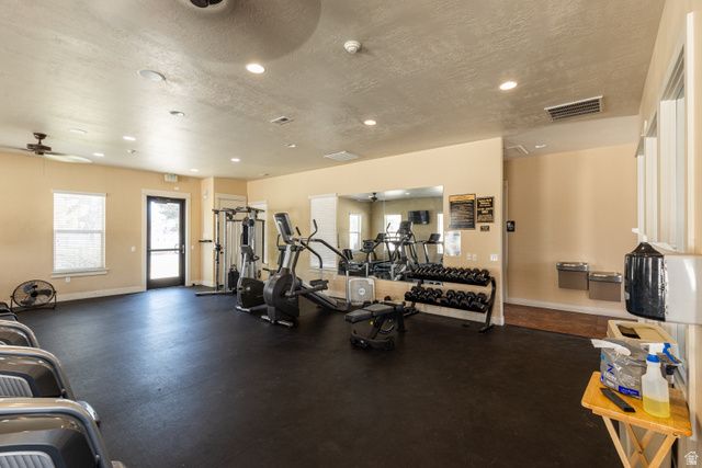 1012 CAMBRIA DR, North Salt Lake, UT 84054