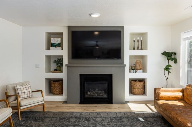 1012 CAMBRIA DR, North Salt Lake, UT 84054