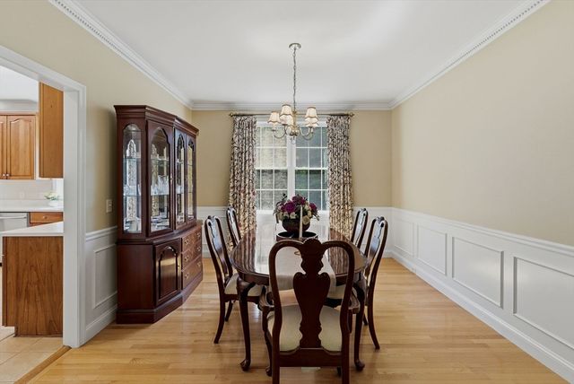 21 Seaver Farm Ln, Grafton, MA 01560