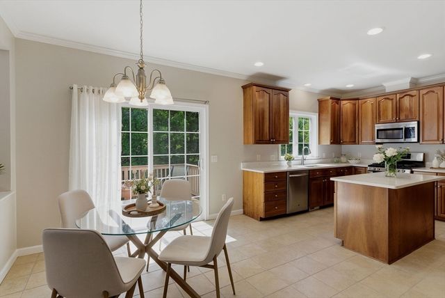 21 Seaver Farm Ln, Grafton, MA 01560