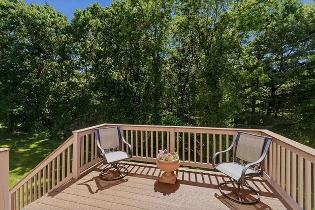 21 Seaver Farm Ln, Grafton, MA 01560