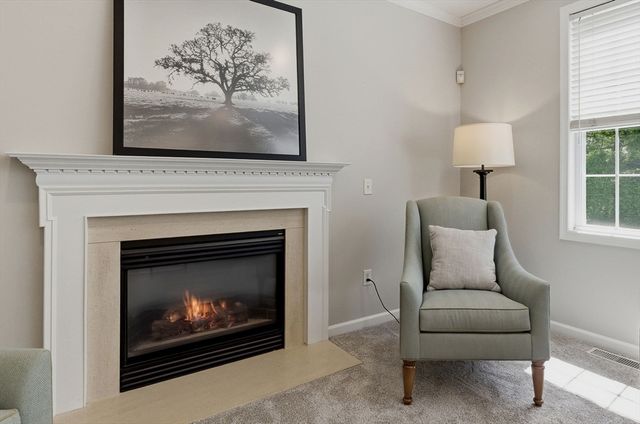 21 Seaver Farm Ln, Grafton, MA 01560
