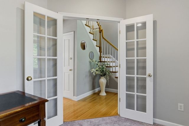 21 Seaver Farm Ln, Grafton, MA 01560