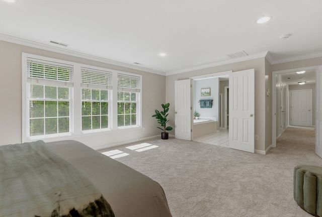 21 Seaver Farm Ln, Grafton, MA 01560