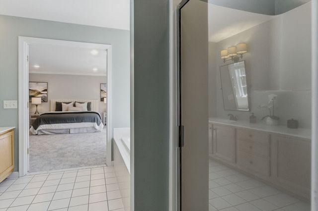 21 Seaver Farm Ln, Grafton, MA 01560