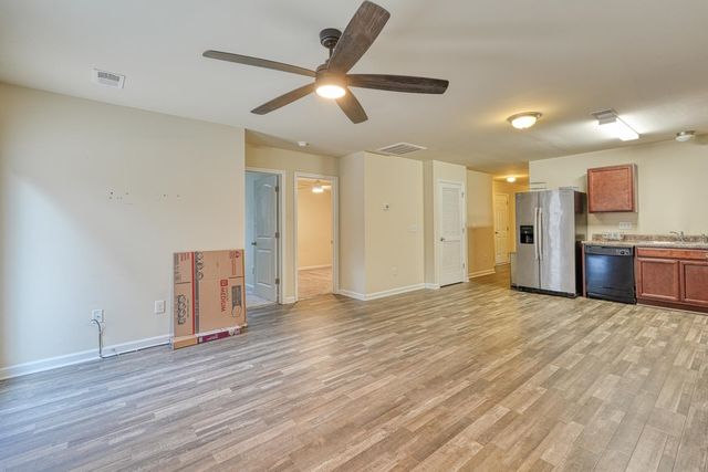 240 Cotton Creek Drive, Spartanburg, SC 29302