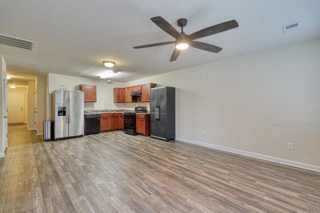 240 Cotton Creek Drive, Spartanburg, SC 29302